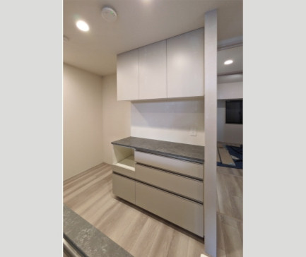 新築マンションのカップボードをオーダー設置｜110cmセットプラン