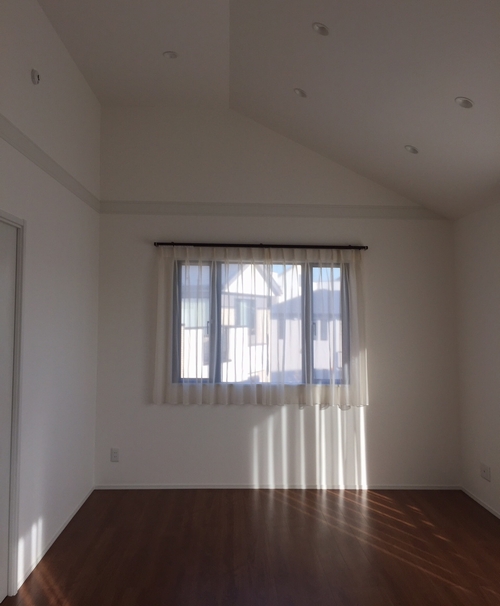 リビング収納設置前