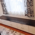 ホワイト框扉リビングボード