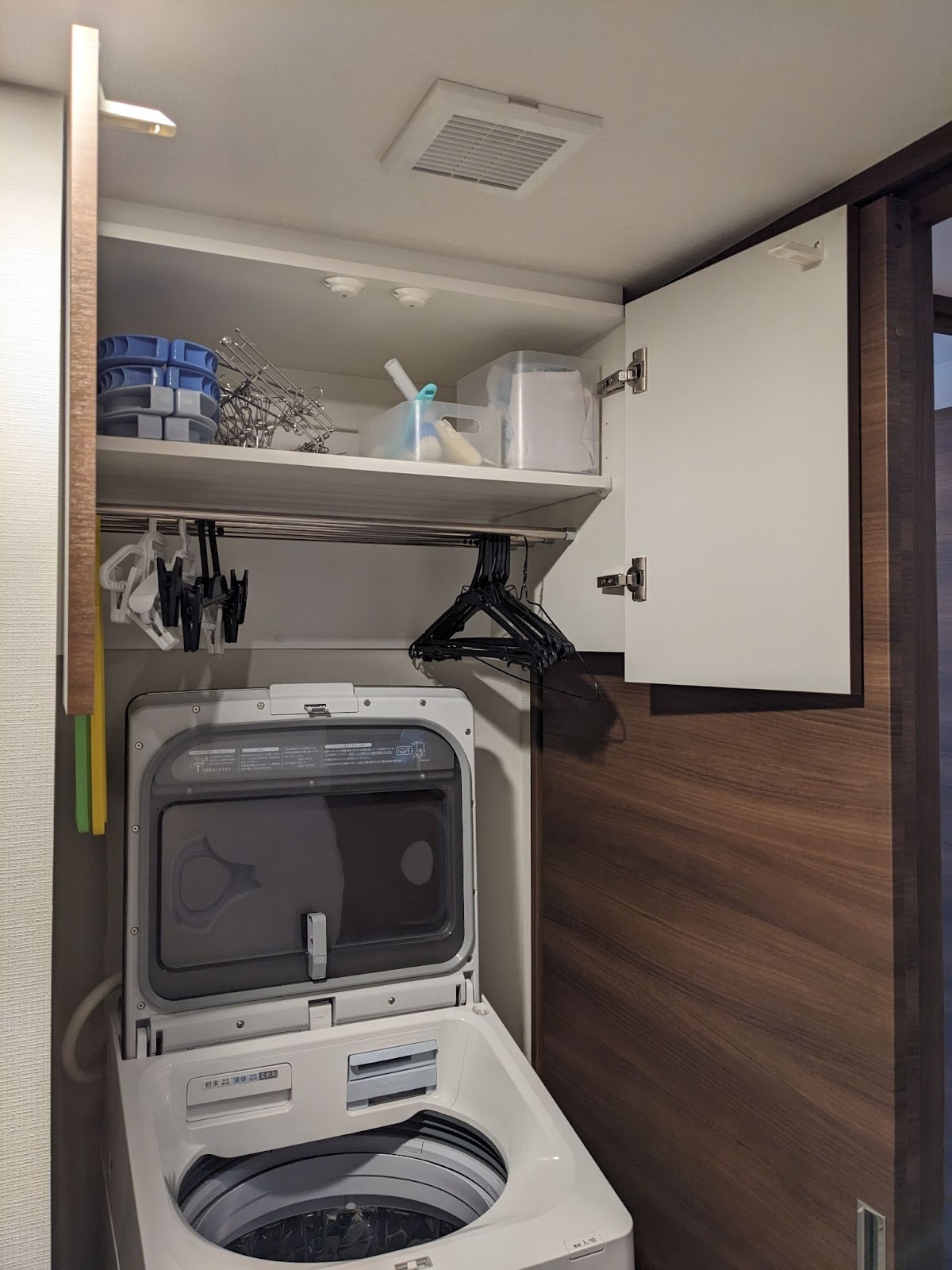 ランドリーキャビネット